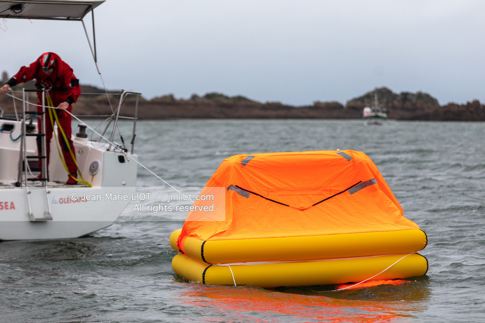 RADEAUX DE SURVIE - COMPARATIF