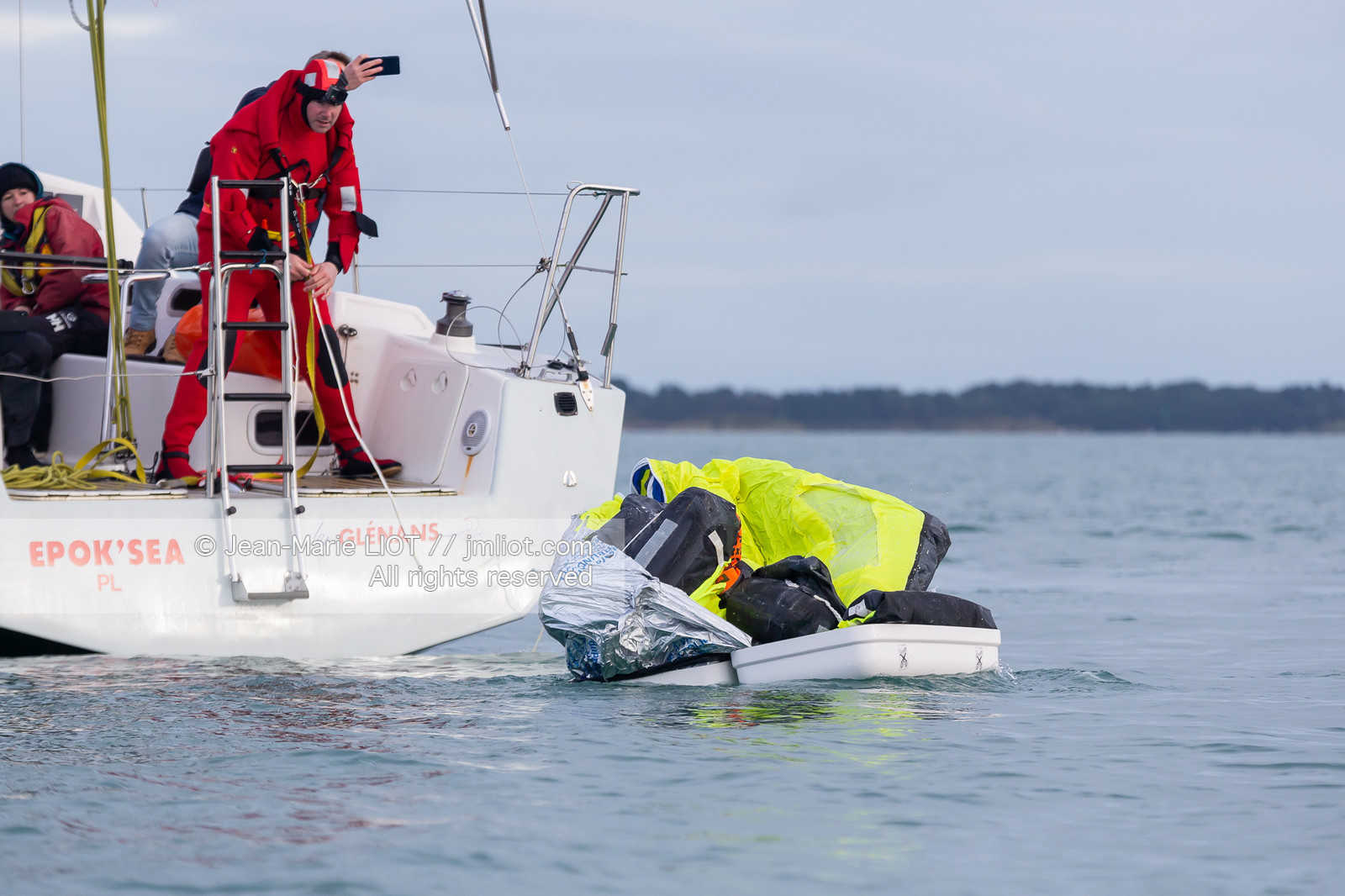 RADEAUX DE SURVIE - COMPARATIF