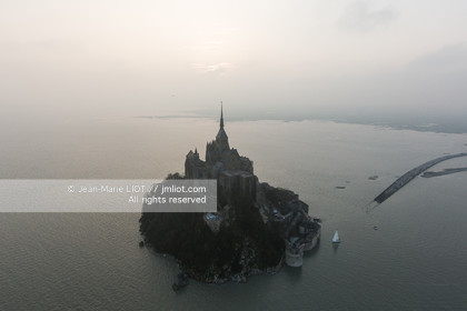 LE MONT SAINT MICHEL - LA MAREE DU SIECLE