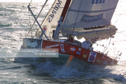 VENDEE GLOBE 2001- ROLAND JOURDAIN ARRIVAL