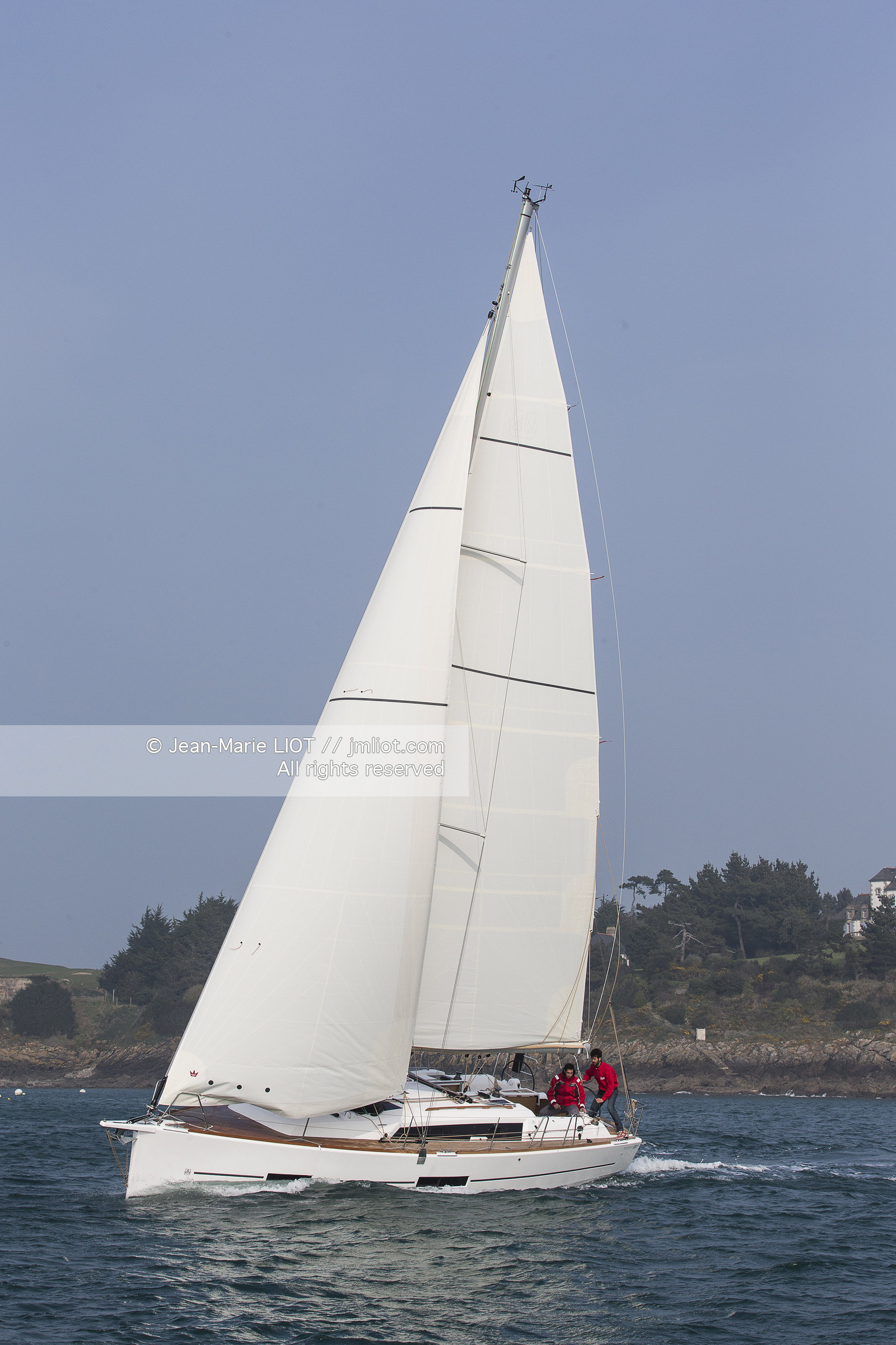 VOILE MAGAZINE - 100 MILLES A BORD
