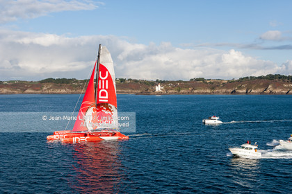 SAILING IDEC & FRANCIS JOYON