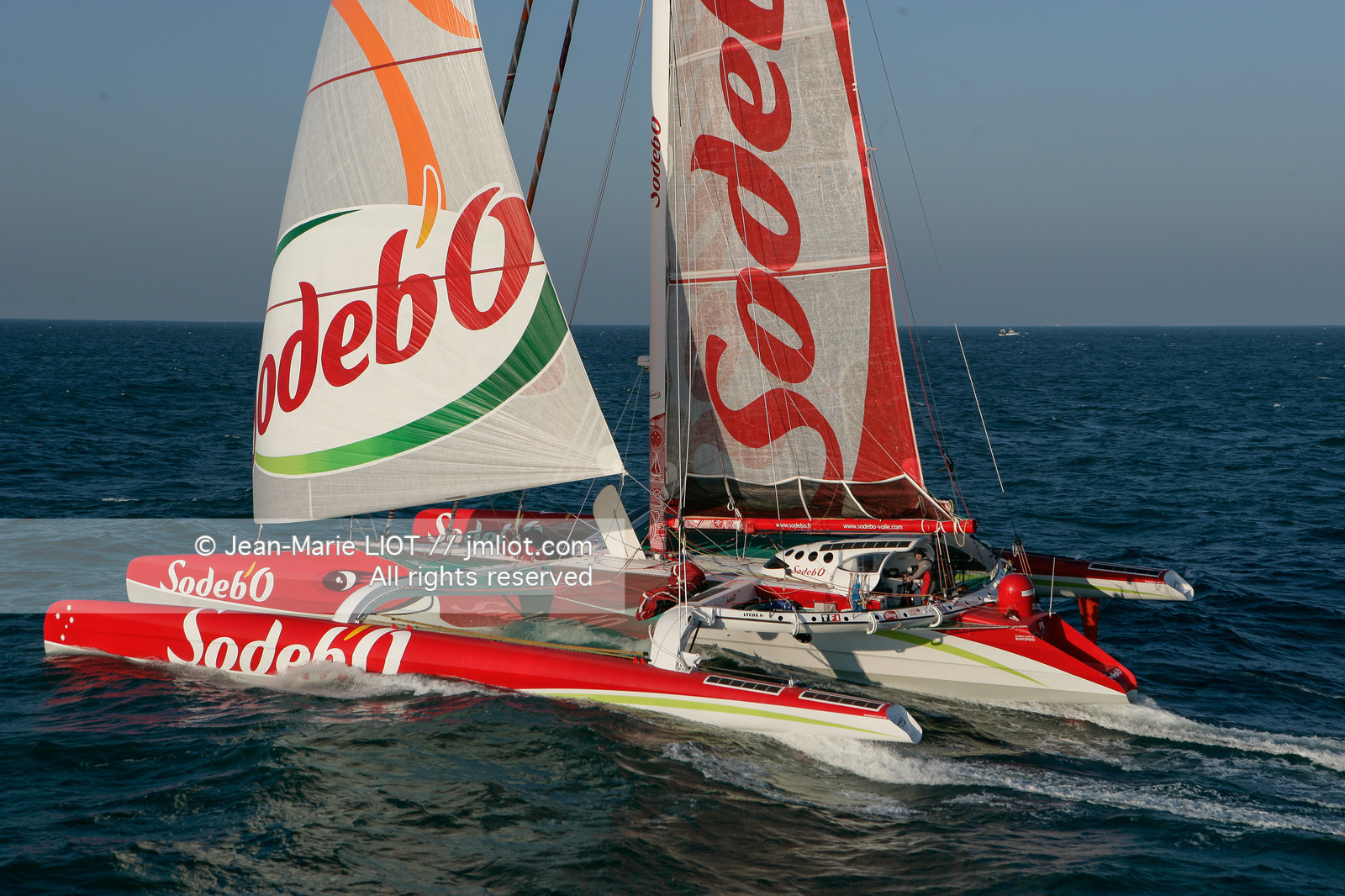 MAXI TRIMARAN SODEBO - THOMAS COVILLE - RECORD TOUR DU MONDE EN SOLITAIRE..