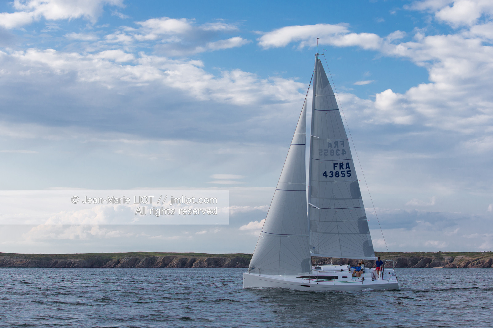 J COMPOSITES 2016 - J112E