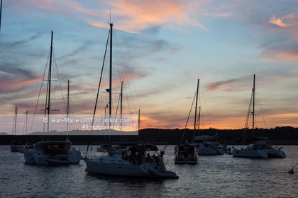 Port-Cros, au large d'Hyères dans le département du Var, petite île de 4 km de long est une réserve de la faune et la flore. Photo © Jean-Marie Liot.