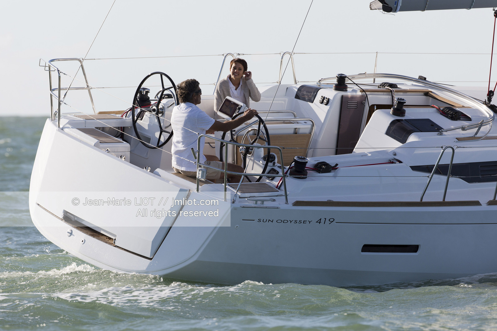 Ile de Ré, 23 09 2015, pour le chantier Jeanneau, le nouveau Jeanneau Sun Odyssey 419. Photo © Jean-Marie LIOT   Jeanneau