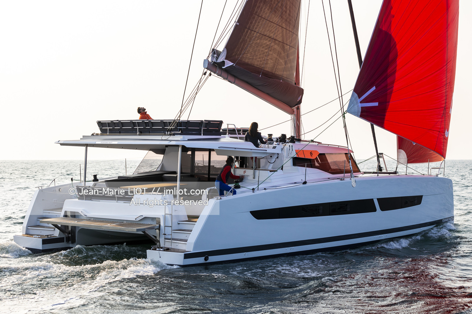 FOUTAINE PAJOT 2022 - AURA 51