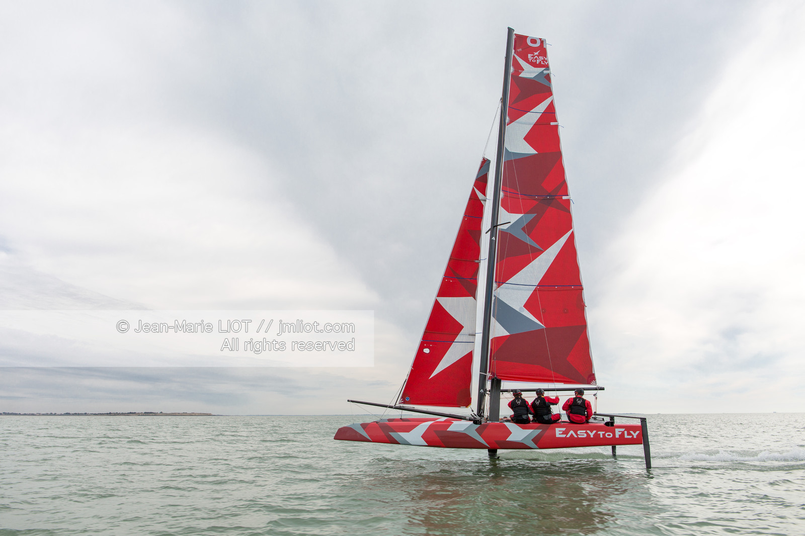 EASY TO FLY - EYOTY 2016