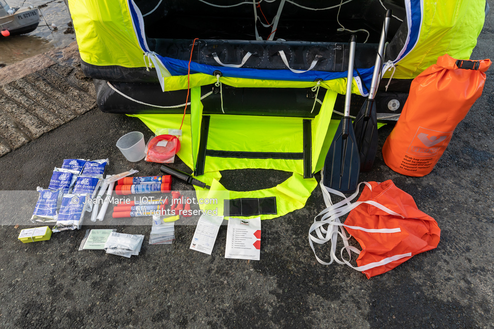 RADEAUX DE SURVIE - COMPARATIF