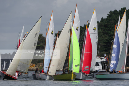 TOUR DE L'ILE AUXMOINES 2014