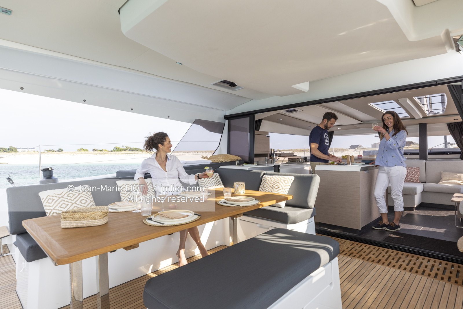 FOUTAINE PAJOT 2022 - AURA 51