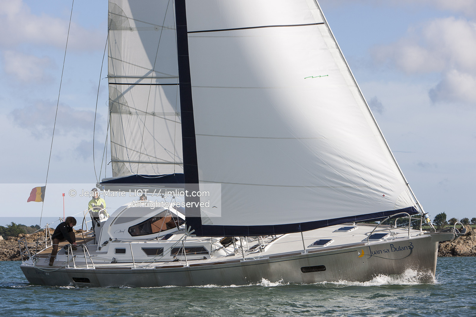 VOILE MAGAZINE 10 09