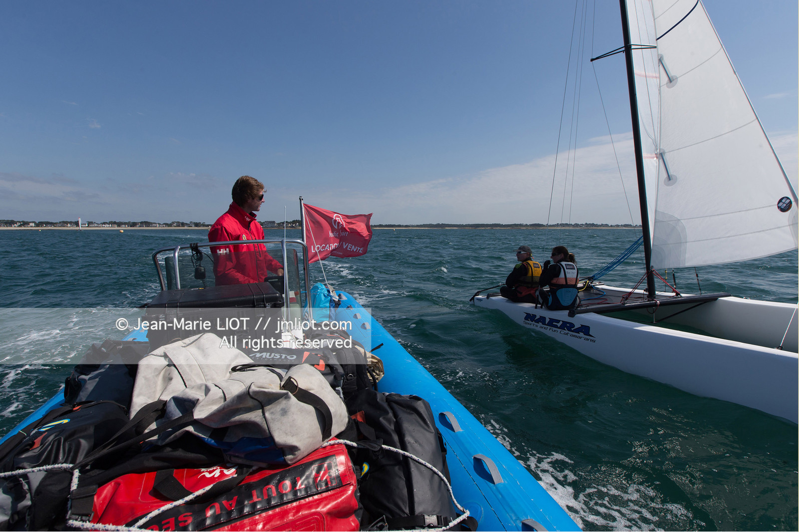 VOILES ET VOILIERS - RAID CATA EN BRETAGNE SUD
