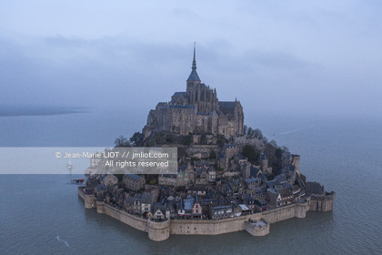 LE MONT SAINT MICHEL - LA MAREE DU SIECLE