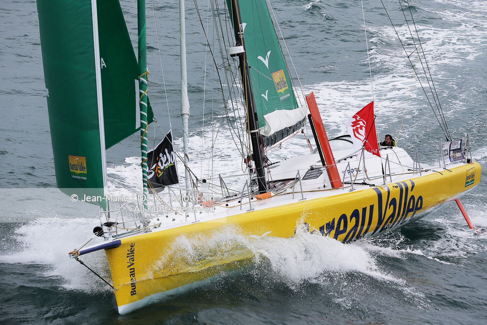 BUREAU VALLEE - LOUIS BURTON