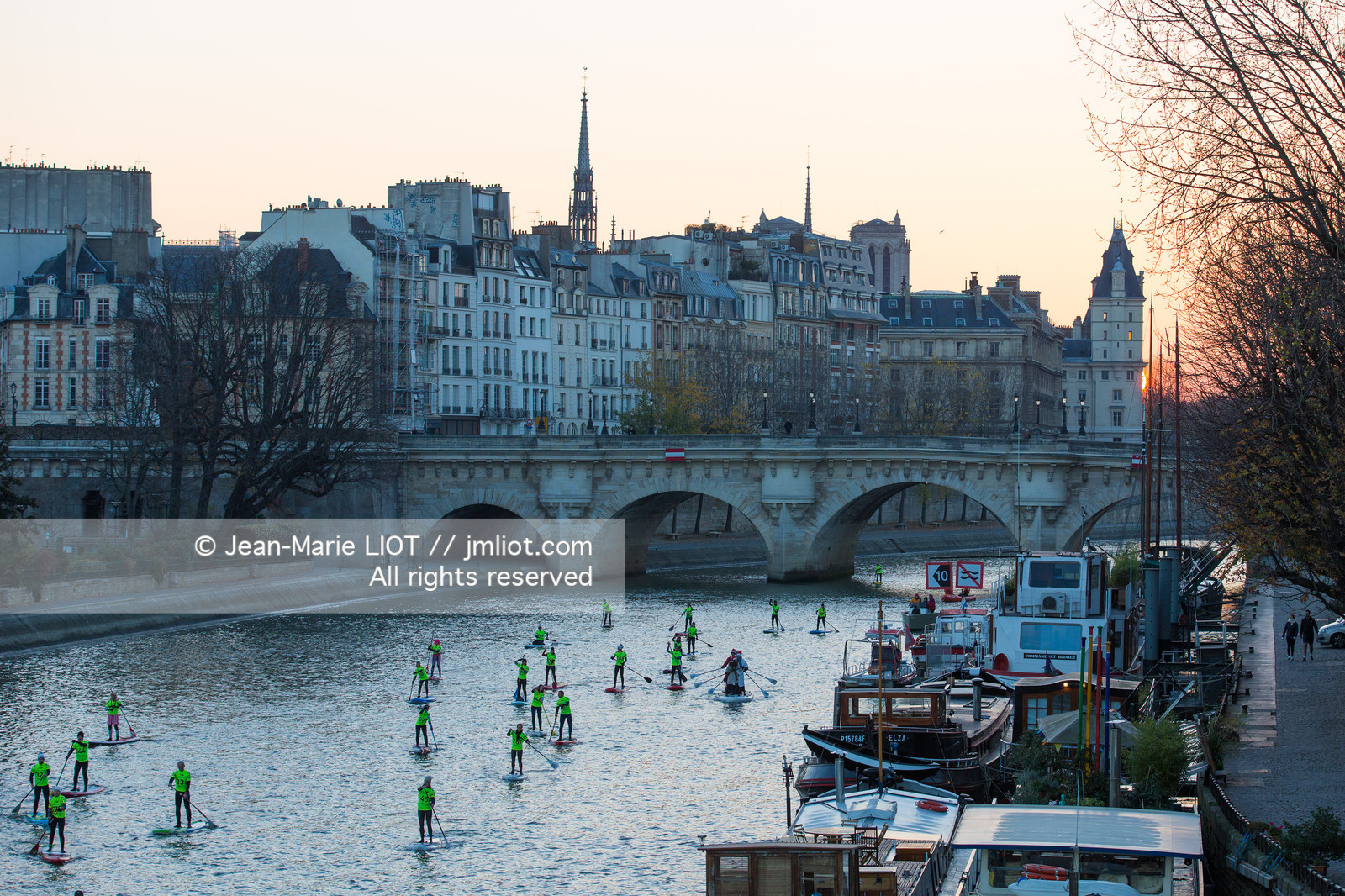 PADDLE - LA SEINE - PARIS