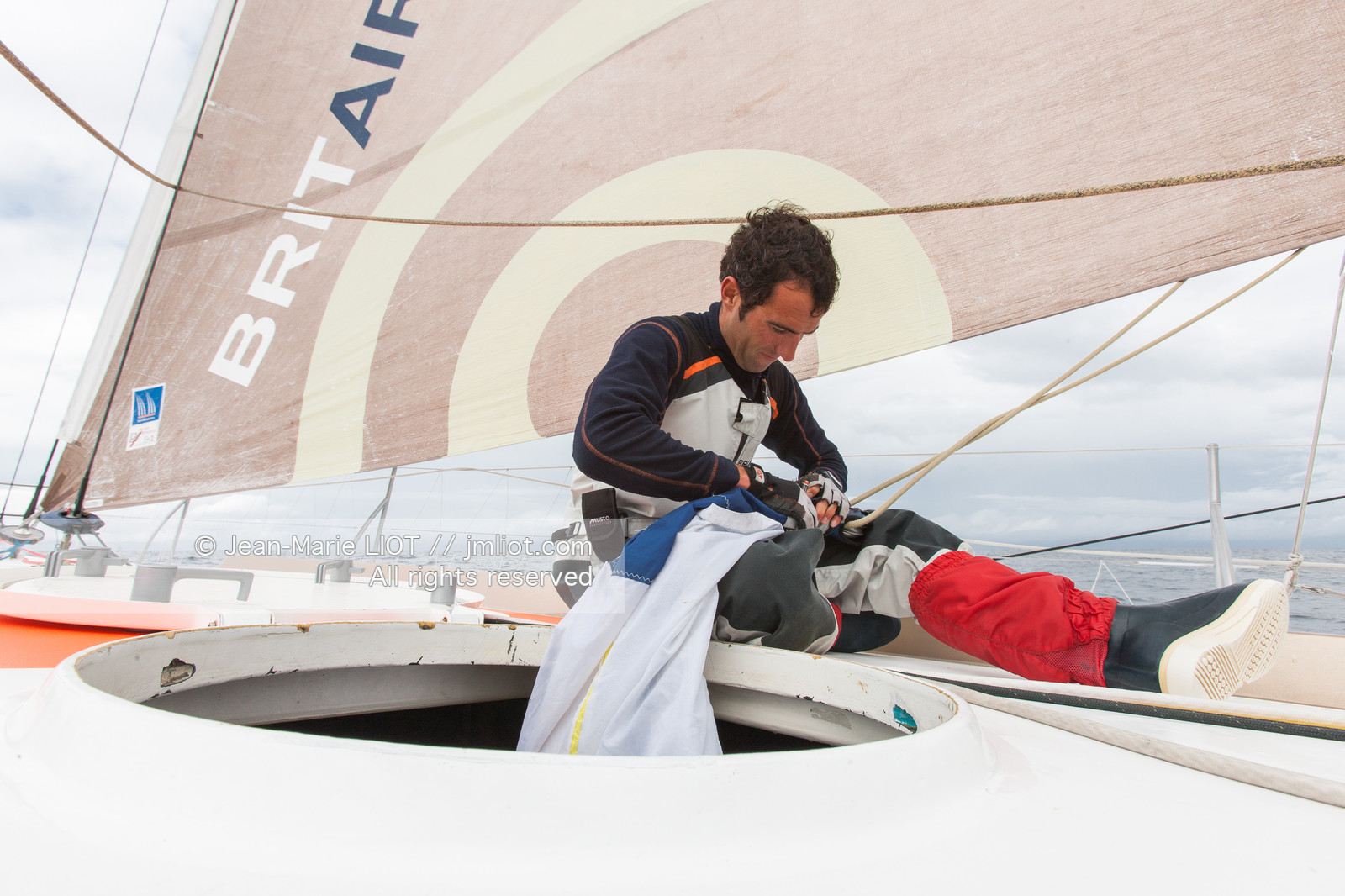 SAILING ARMEL LE CLEACH BRIT AIR IMOCA