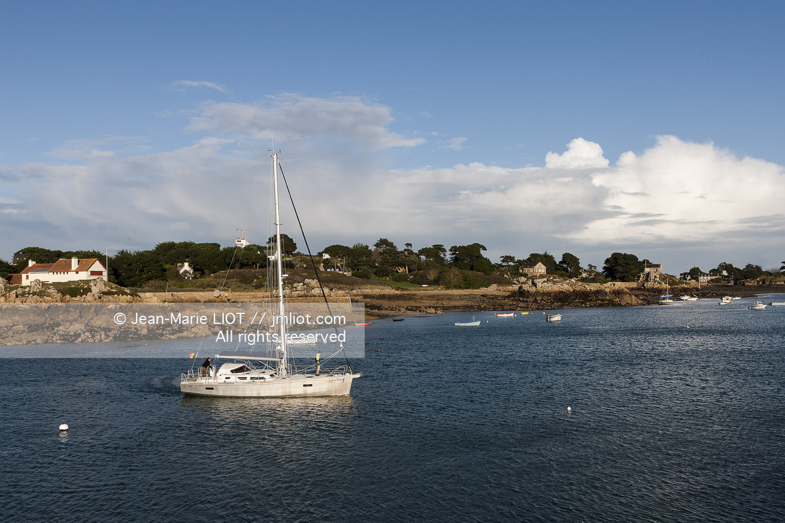 VOILE MAGAZINE 10 09