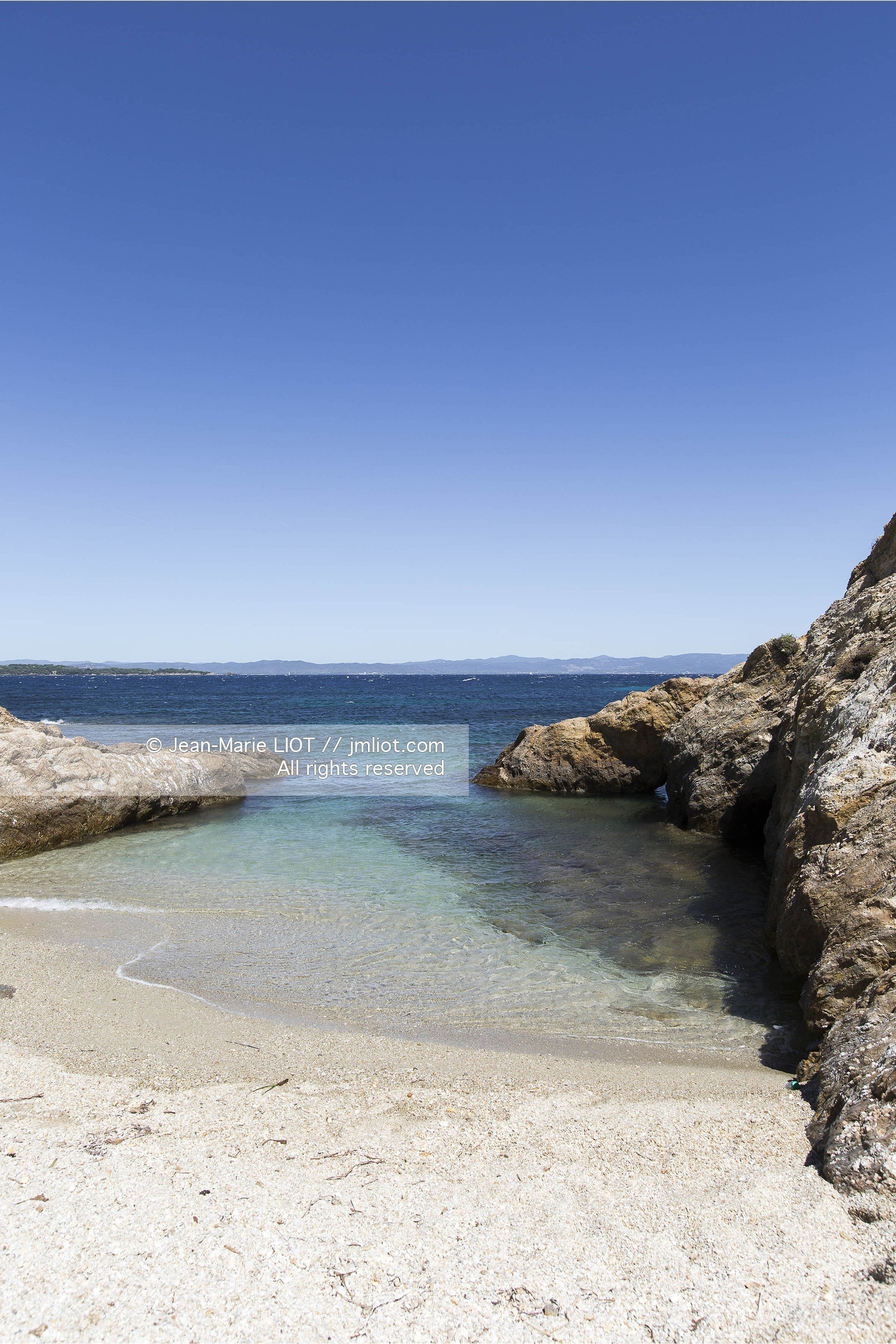 Aout 2015 mouillage à Porquerolles, découverte de l'île..Photos © JEAN-MARIE LIOT - www.jmliot.com