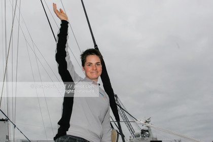 ELLE MACARTHUR - RECORD DU TOUR DU MONDE EN SOLITAIRE