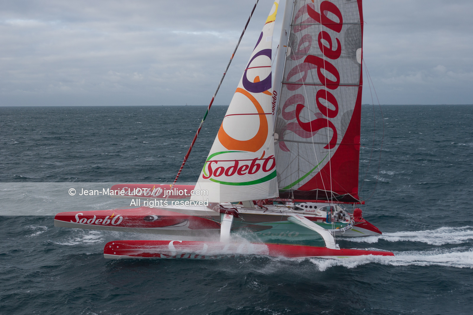 MAXI TRIMARAN SODEBO - THOMAS COVILLE - RECORD TOUR DU MONDE EN SOLITAIRE - 2008..