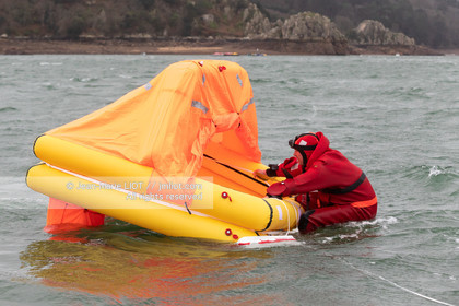 RADEAUX DE SURVIE - COMPARATIF