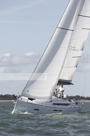 Ile de Ré, 23 09 2015, pour le chantier Jeanneau, le nouveau Jeanneau Sun Odyssey 419. Photo © Jean-Marie LIOT   Jeanneau