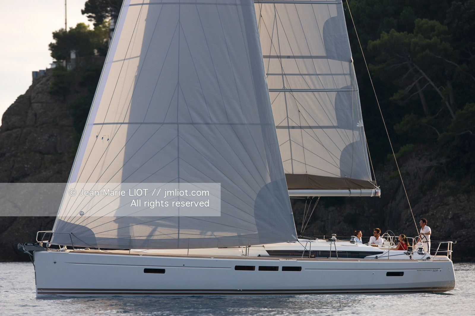 CHANTIER JEANNEAU 2011