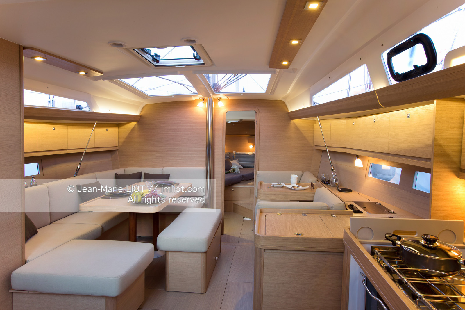 DUFOUR YACHTS - DUFOUR 410 NEW MODEL