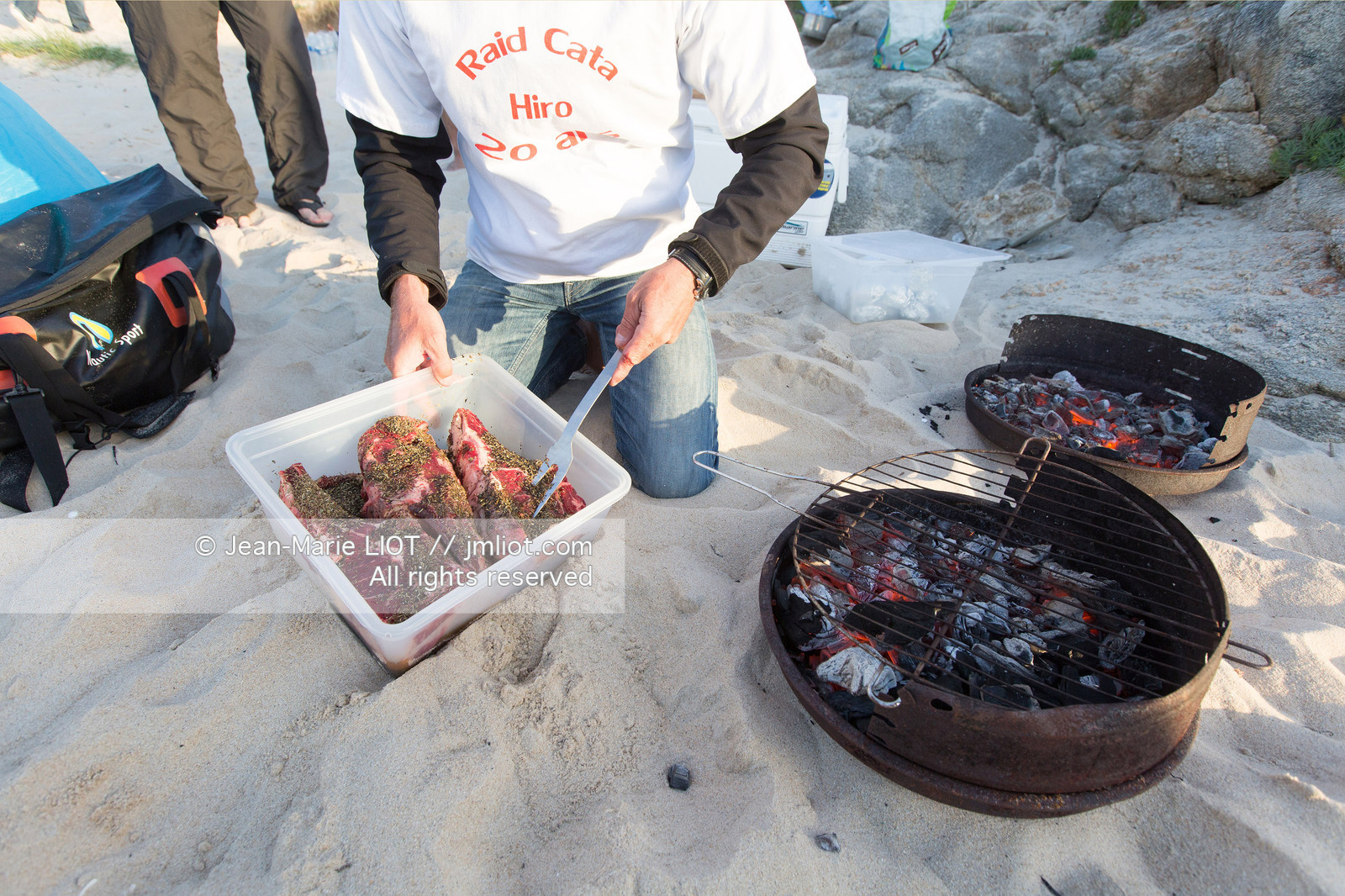 VOILES ET VOILIERS - RAID CATA EN BRETAGNE SUD