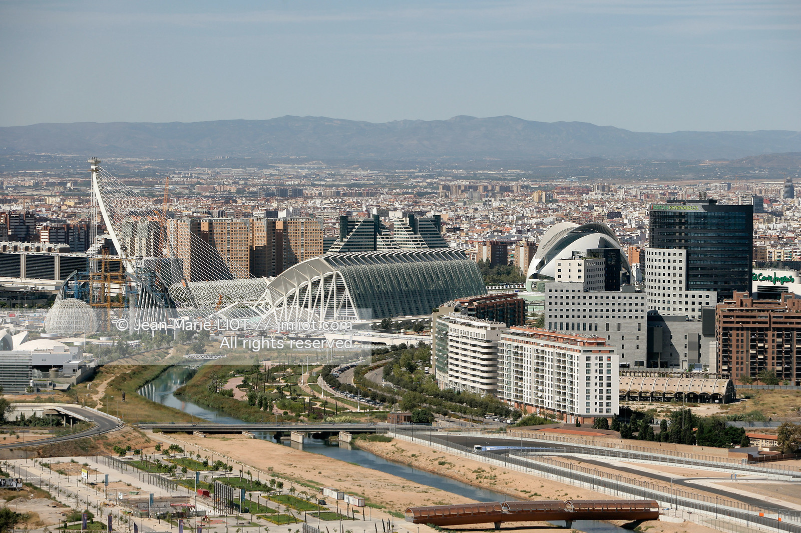Vue aerienne de Valence, Espagne.photo© Jean-Marie Liot .