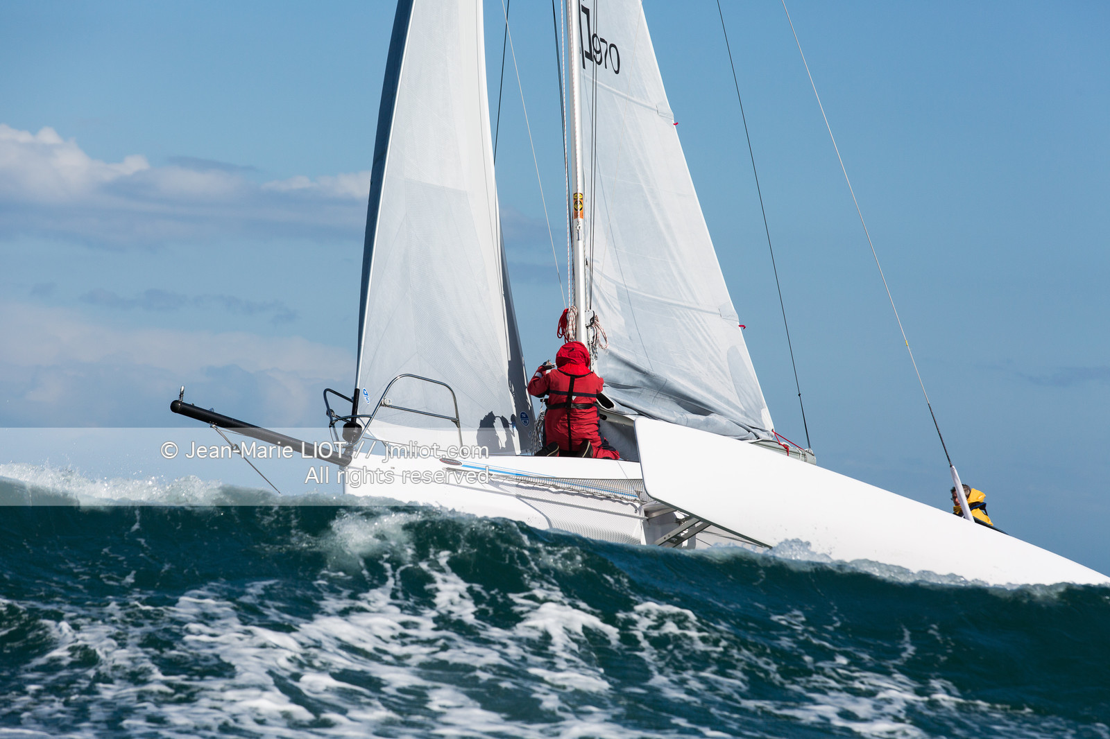 VOILE MAGAZINE - CORSAIR CRUZE 970