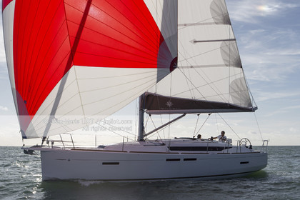 Ile de Ré, 23 09 2015, pour le chantier Jeanneau, le nouveau Jeanneau Sun Odyssey 419. Photo © Jean-Marie LIOT   Jeanneau