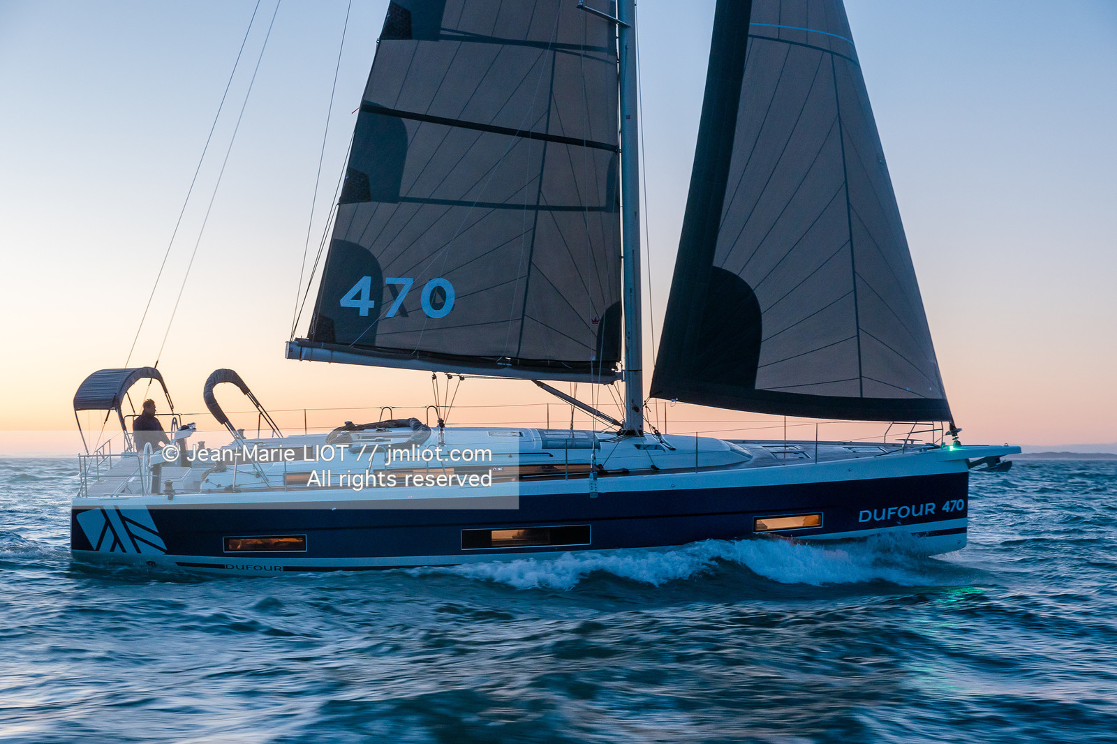 DUFOUR YACHTS - DUFOUR 470