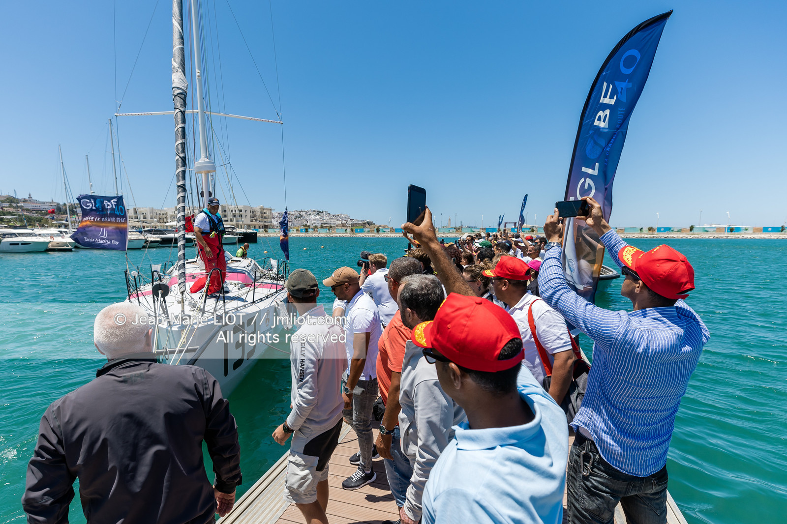 GLOBE40 2022 - START FIRST LEG