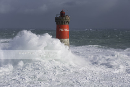 Les phares d'Iroise dans la tempête Ruth