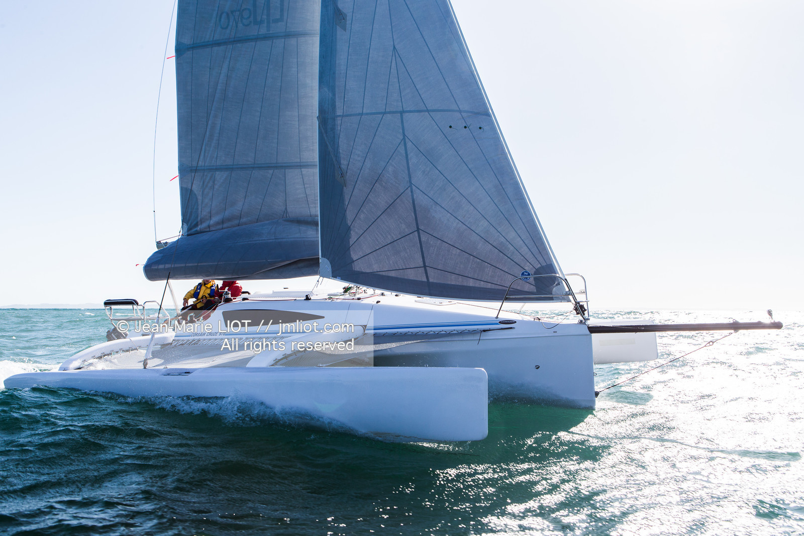 VOILE MAGAZINE - CORSAIR CRUZE 970