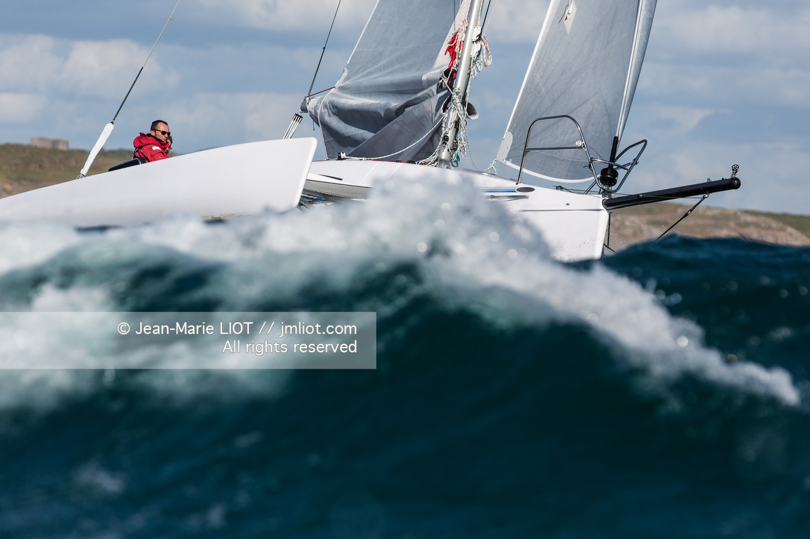 VOILE MAGAZINE - CORSAIR CRUZE 970