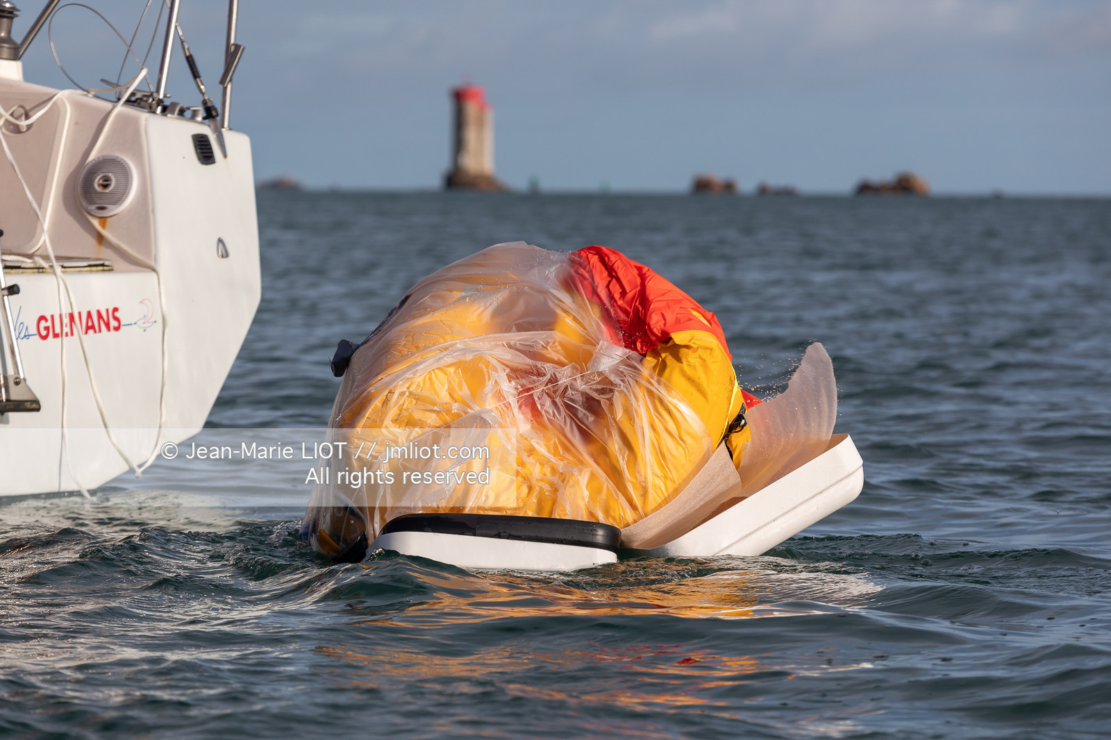 RADEAUX DE SURVIE - COMPARATIF