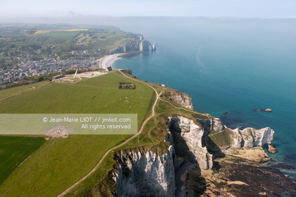 100519ETRETAT_J9T9908.jpg