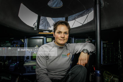 ELLE MACARTHUR - RECORD DU TOUR DU MONDE EN SOLITAIRE