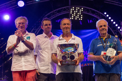 FRANCIS JOYON - ROUTE DU RHUM 2018 - ARRIVEE