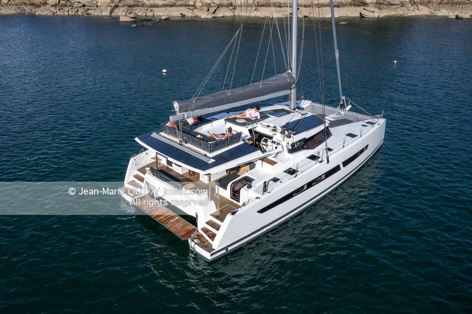 FOUTAINE PAJOT 2022 - AURA 51