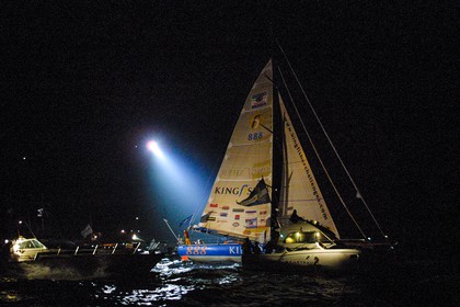 ARRIVEE ELLEN MACARTHUR - 2E