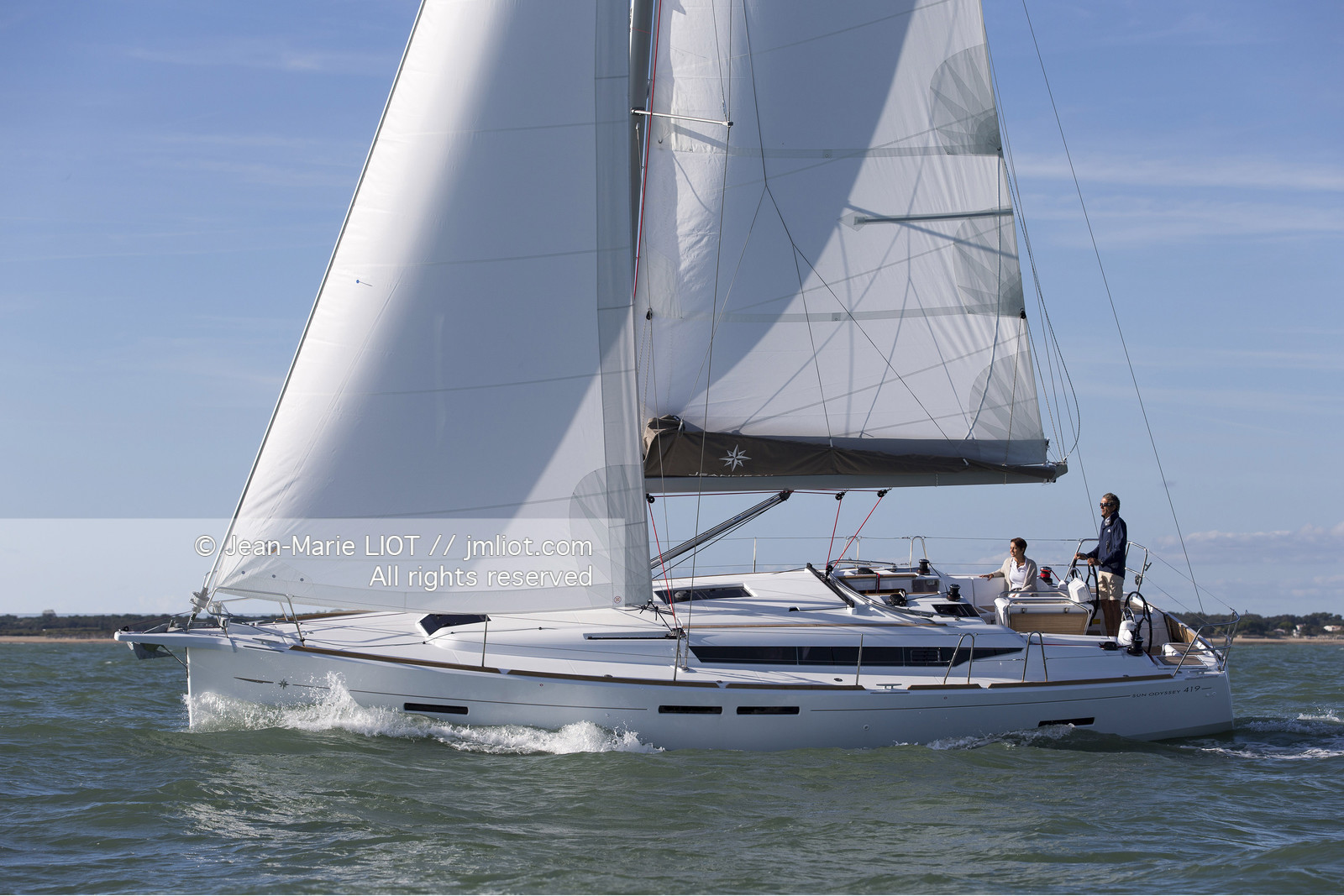 Ile de Ré, 23 09 2015, pour le chantier Jeanneau, le nouveau Jeanneau Sun Odyssey 419. Photo © Jean-Marie LIOT   Jeanneau