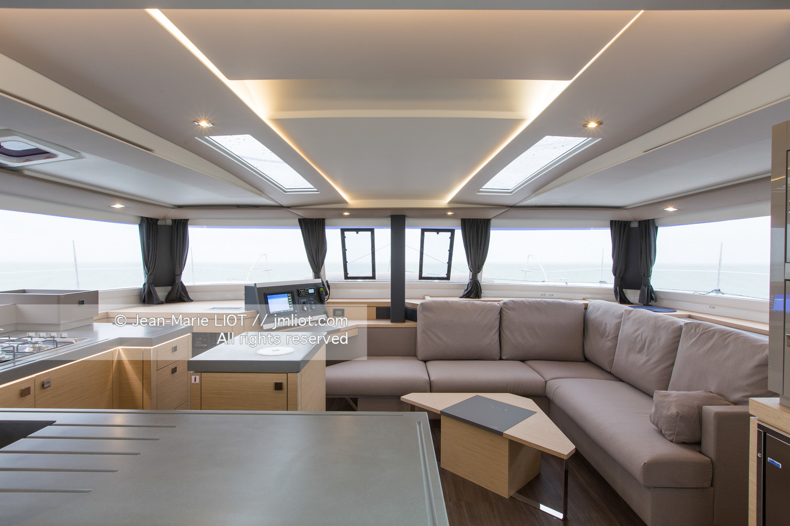 YACHT MAGAZINE 2017 - FOUNTAINE PAJOT 47