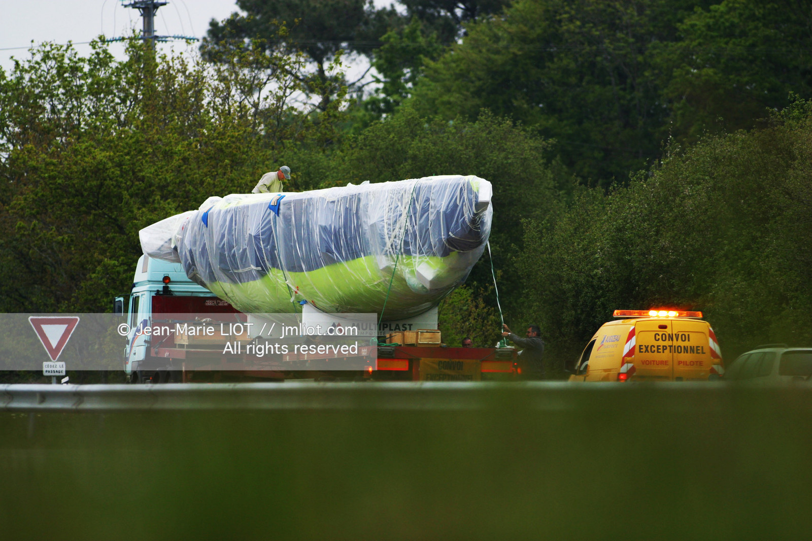 DEFI AREVA - AMERICA S CUP 2002