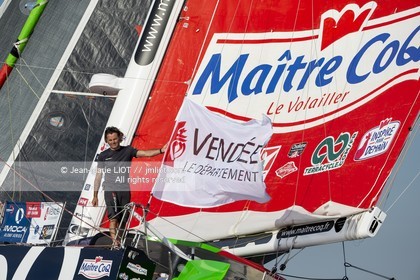 YANNICK BESTAVEN 2020 - IMOCA MAITRE COQ