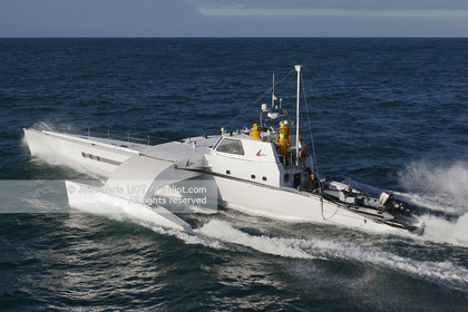 .Ocean Alchimist, Olivier de Kersauzon, off Ouessant, on december 29, 2004, Photo Jean-Marie LIOT - www.jmliot.com.