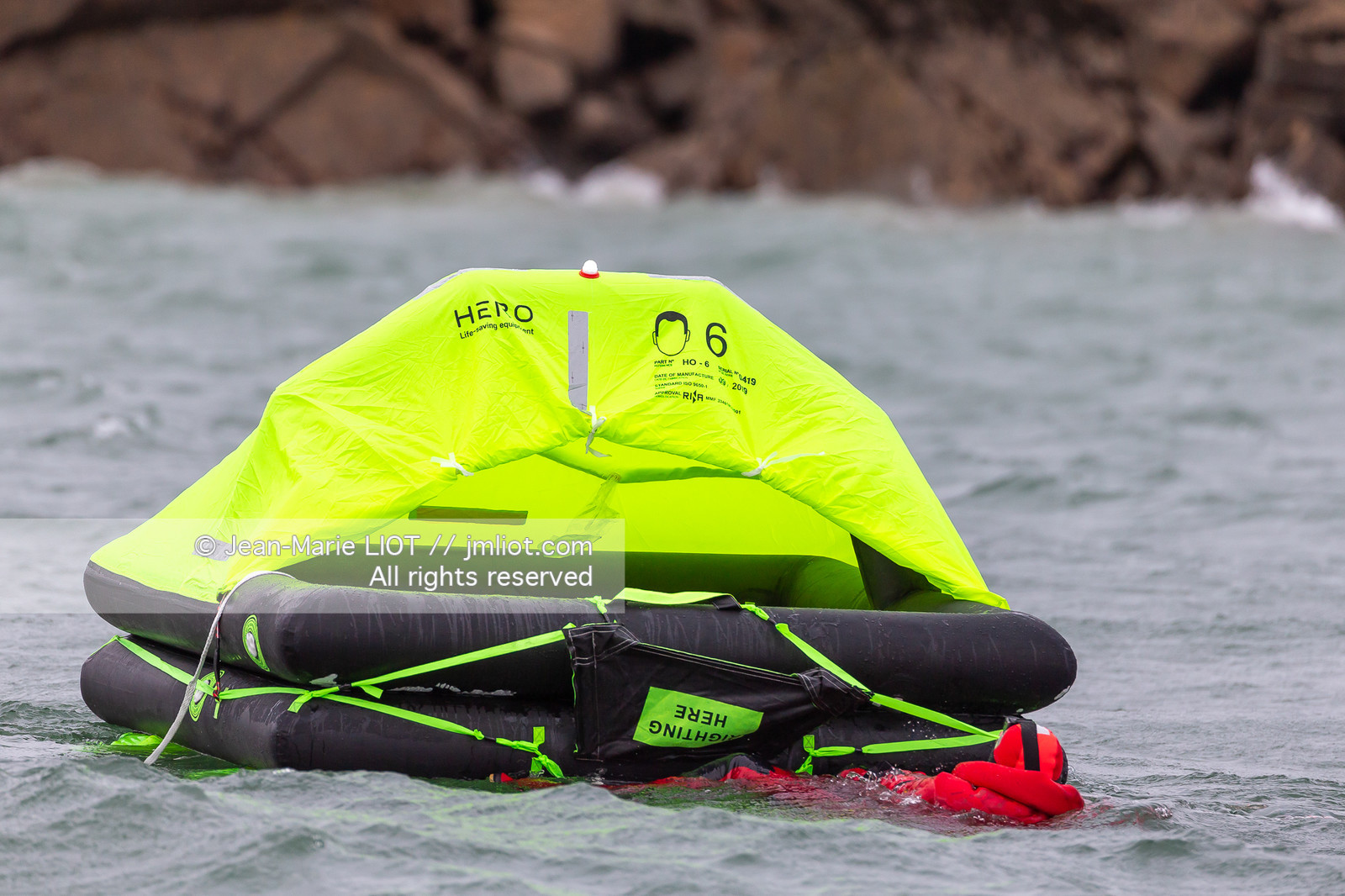 RADEAUX DE SURVIE - COMPARATIF